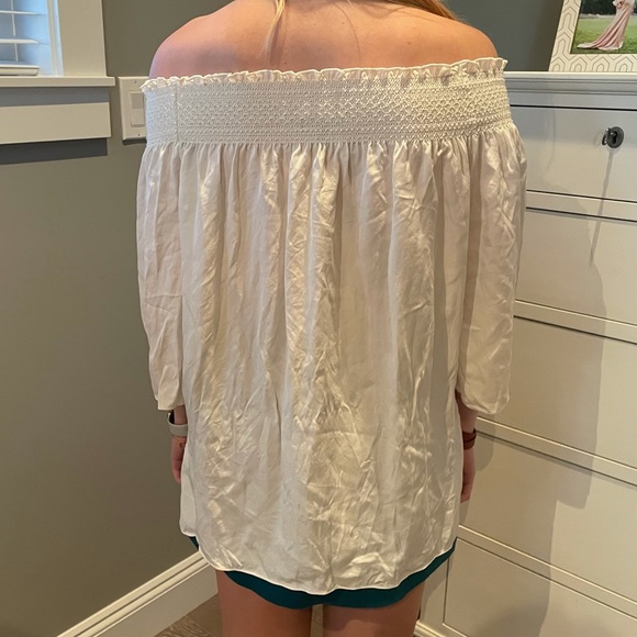 THEORY white silk smocked off shoulder blouse top - Picture 3 of 9